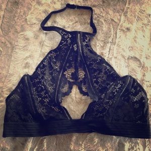 VS VERY SEXY HIGH NECK BRALETTE